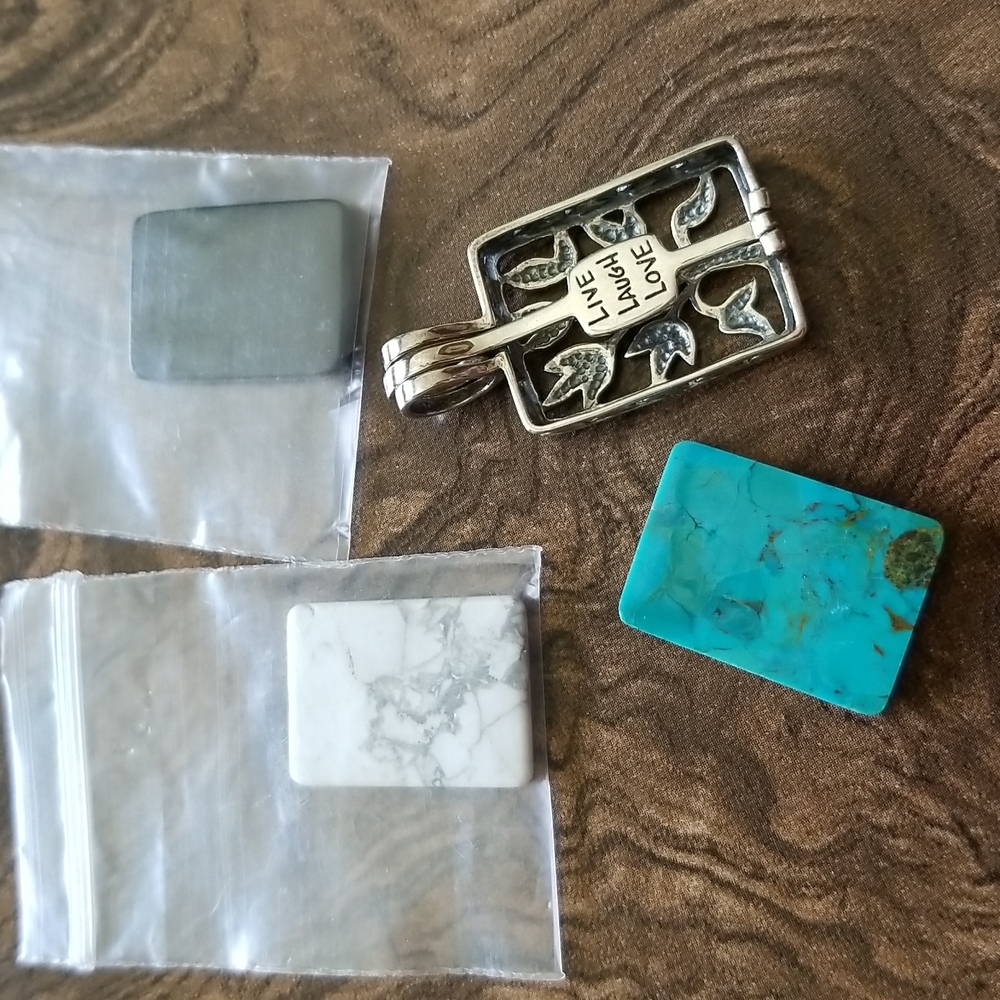 💥Silpada Changeling Pendant S1957 Live Laugh Love w/ 3 interchangeable Rare - Picture 10 of 11